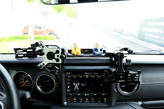 하드 애노딩 마감 차량 휴대 전화 홀더