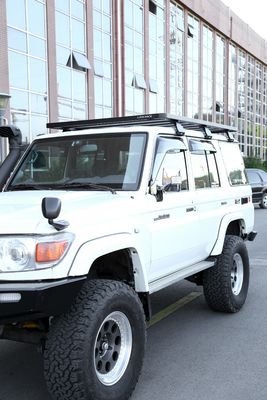 토요타 Lc 76 4x4 차량 액세서리 전력 코팅과 알루미늄으로 된 평면 지붕 래크