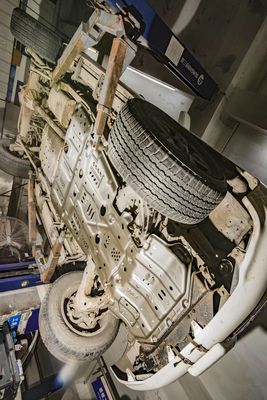 토요타 LC 100용 오리지널 자동차 홀 설치 하부 장갑 연료 탱크 스키드 플레이트