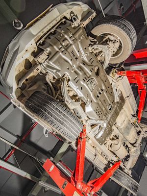 ISUZU MU-X 및 D-MAX 액세서리 엔진 변속기 전송 케이스에 대한 OEM 스키드 플레이트